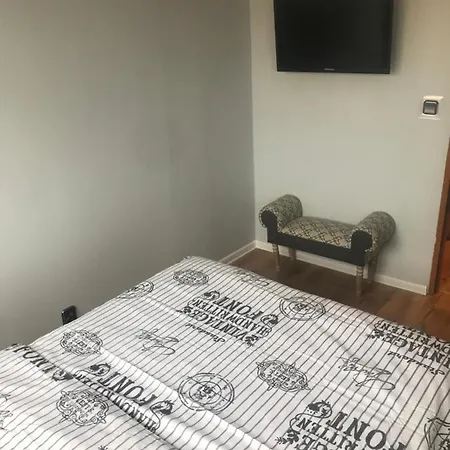 Apartament Nadia 2 * ギジツコ